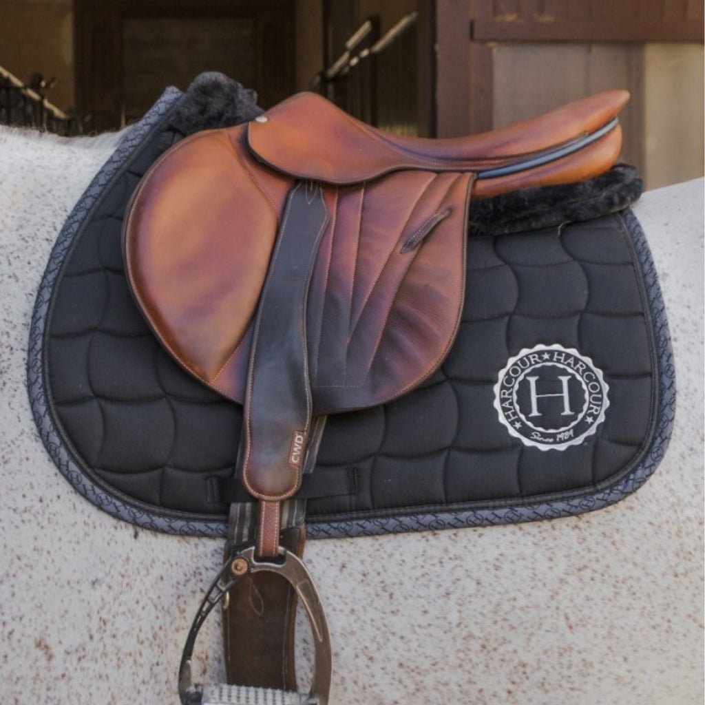 HENRY equestrian - Harcour - Σετ υπόσαγμα Spice και σκουφάκι Feeling black