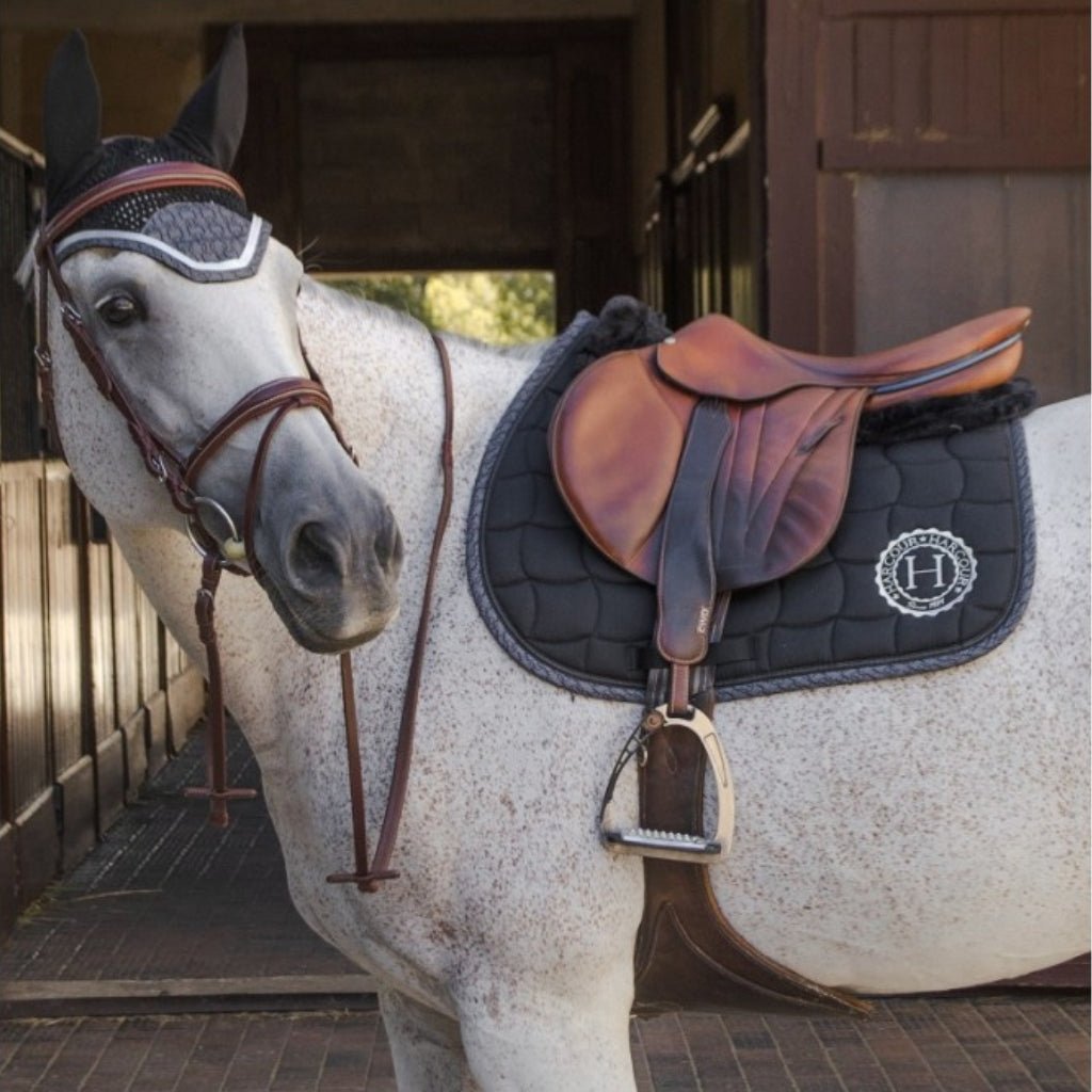HENRY equestrian - Harcour - Σετ υπόσαγμα Spice και σκουφάκι Feeling black